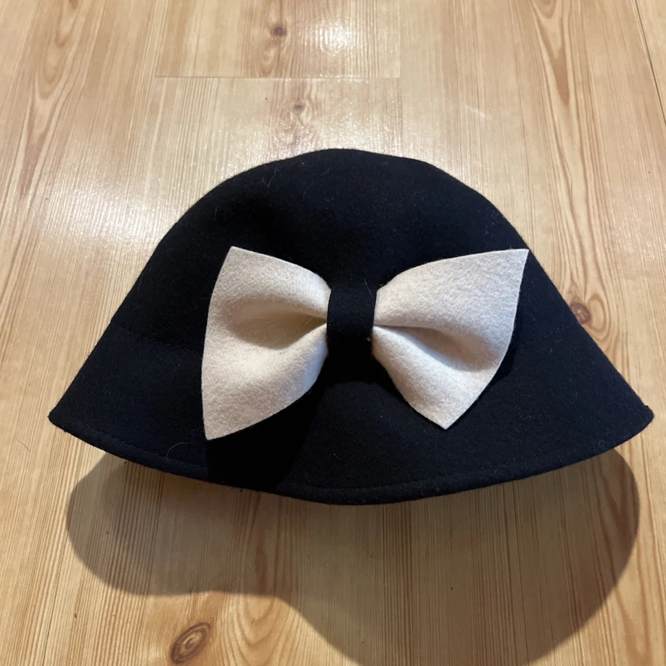 Женская шляпа черный войлок колокольчик с бежевый бант зимний тихий роскошный войлок - Изображение 2 из 4