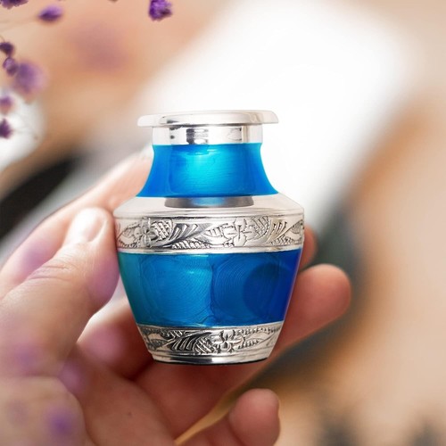 Keepsake Urns for Human Ashes - Small Memorial Urns for Human Ashes Keepsake - Picture 4 of 6