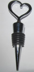 2 Heart Wine Bottle Stopper, Decorative Beverage Cork Topper Wine Saver Chrome — photo 2