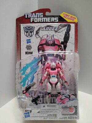 Transformers Generations Thrilling 30 Arcee w/comic book