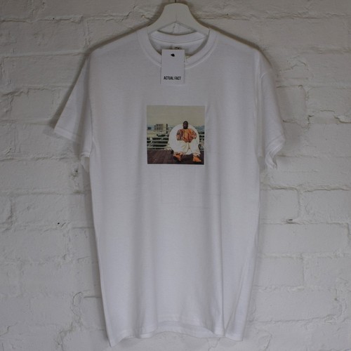 T-shirt Homme Noir Broderie T-Shirt Homme Hip Hop Actual Fact - Motif " Biggie Chaîne Or" Brodé Noir - 100% Coton - Neuf Étiqueté Tee Shirt Homme Nike - Foto 5