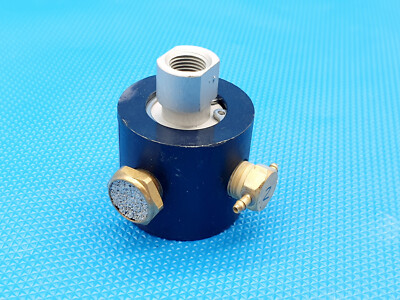 Clippard Model 2012, 3 Way Valve, air pneumatic Fluidics