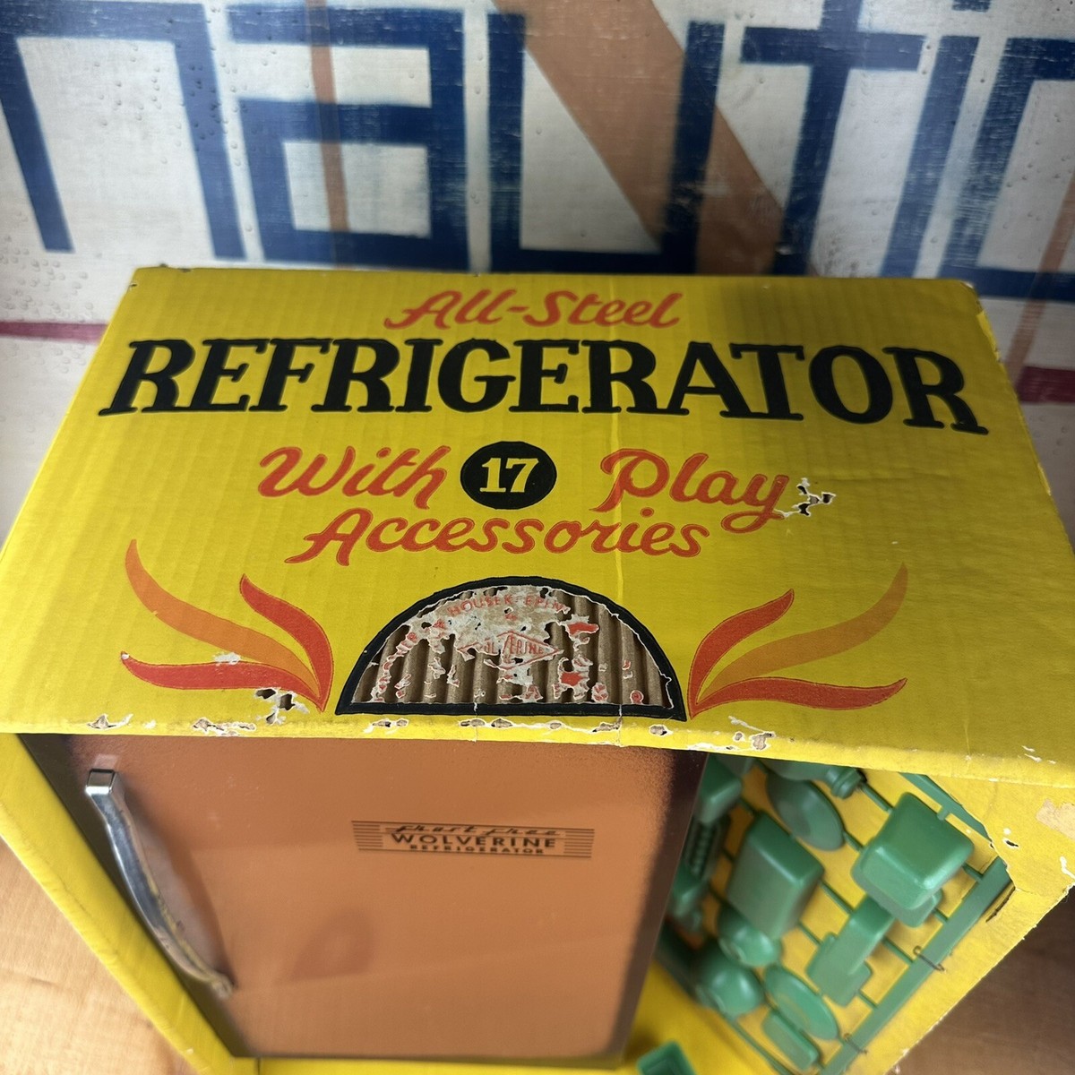 Vintage 1960's Wolverine Toy Tin Refrigerator in original box