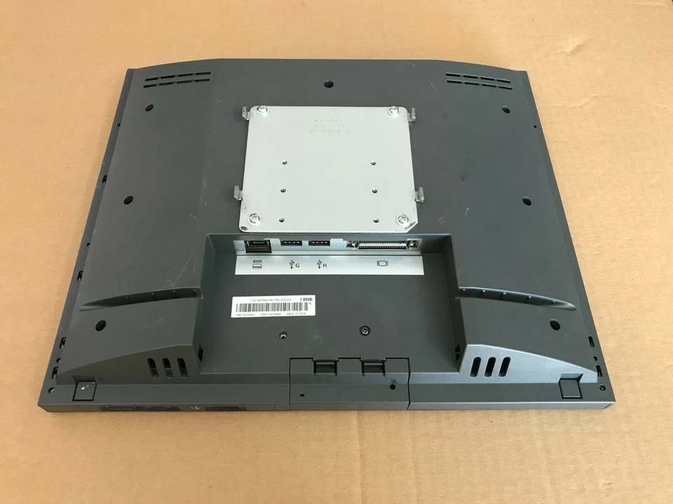 IBM Toshiba SurePOS 500 Series 4852 15" LCD Conjunto 7429989 Foto 3 de 4