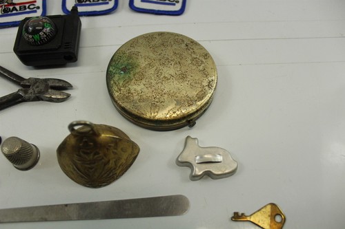 Vintage Junk Drawer Lot - Pocketknife Thimble Bell Patches Necklace Figurines - Picture 10 of 12