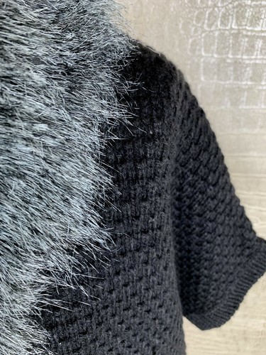 GRAIN DE MALICE Gr. M Strick Cardigan Wolle Jacke Fauxfur Kragen schwarz #309 - Bild 3 von 9