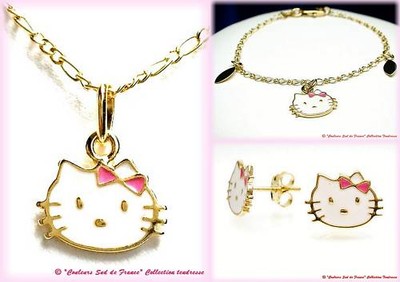 Parure Bijoux Hello Kitty Pour Fille - Collier, Bracelet Et Boucles D'oreilles Neuf Avec étiquettes