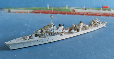 Neptun Metall Modell 1461 A Zerstörer Le Terrible französische Marine 1 : 1250