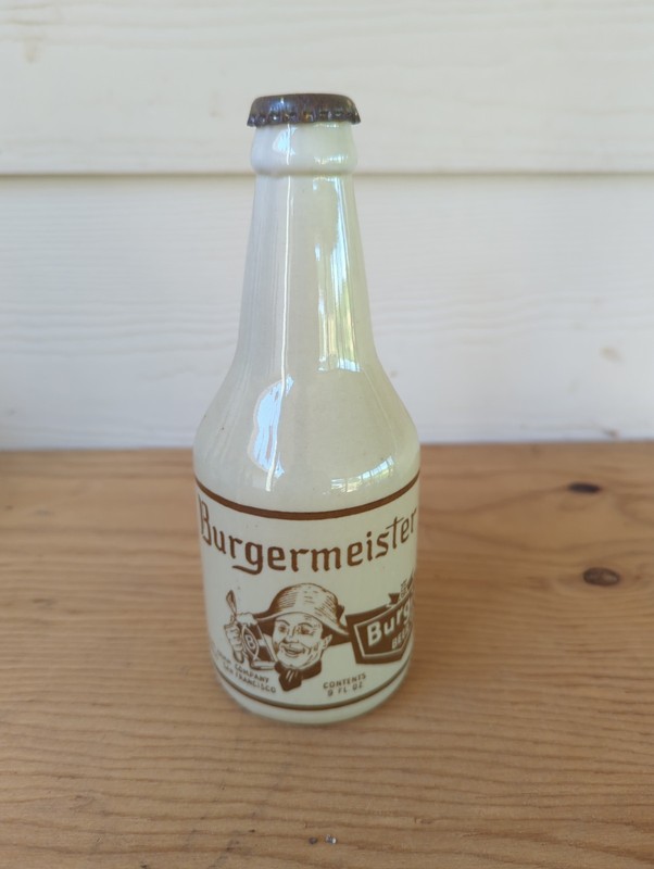 VINTAGE CERAMIC BEER BOTTLE, Burgermeister Burgie Los Angeles Cities Series
