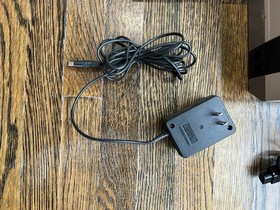 Nintendo NES-001 Console Bundle w/ Zapper 2Ctrls Duck Hunt-Gun Smoke-Top Gun