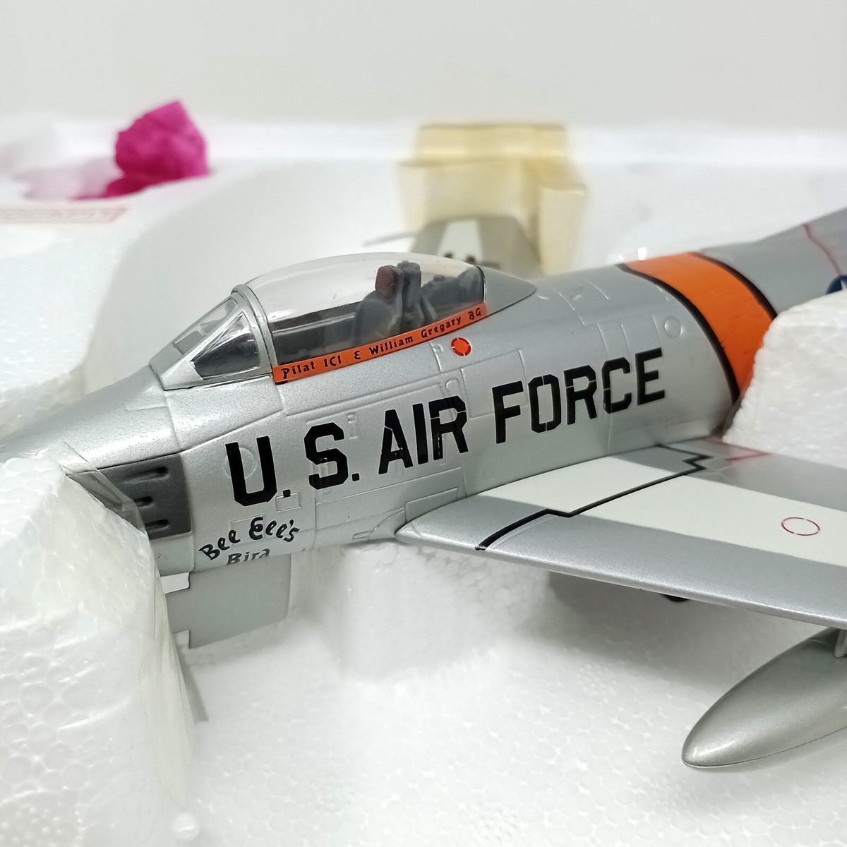 Maquette Armour 1/48 North American Sabre - Bee Gee's Bird - Neuf
