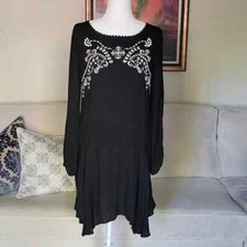 Xhilaration Embroidered Dress size M