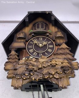 Kaiser Quartz Wooden Collectible Decorative Roman Numerals Cuckoo Clock