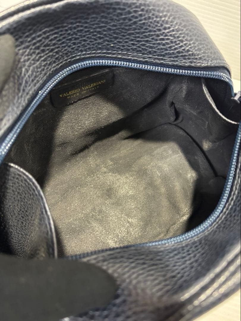 Valentino Garavani Leather Handbag Navy Brown Near Mint Condition Japan thumbnail 7