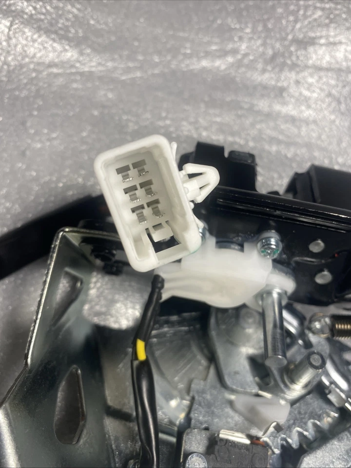 Actuador de bloqueo de puerta trasera para Toyota Highlander 2010-2019 RAV4 13-15 Venza 09-15 Foto 3 de 4