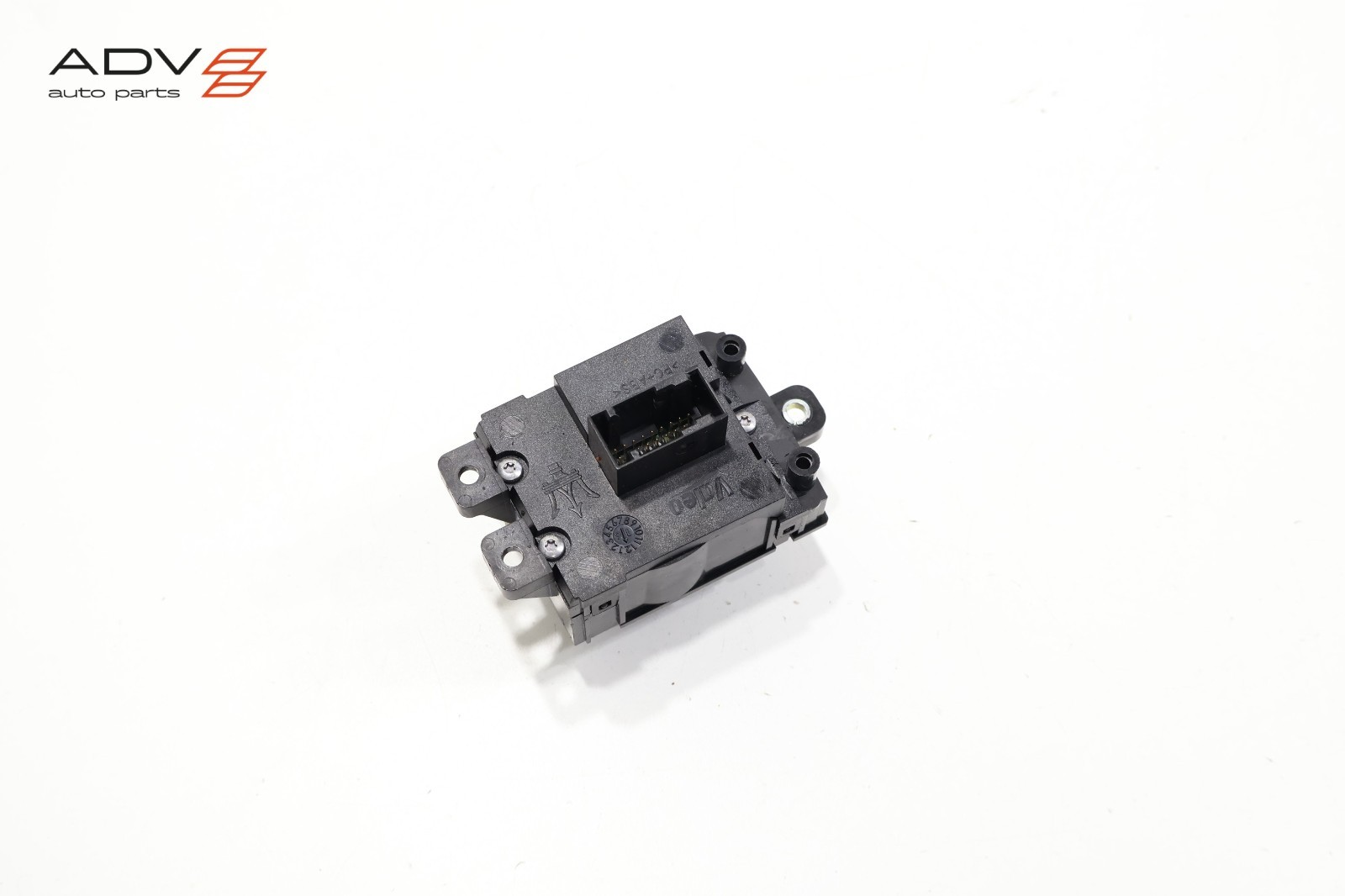 Maserati Ghibli S Q4 2017-2020 Center console switch P/N 14930