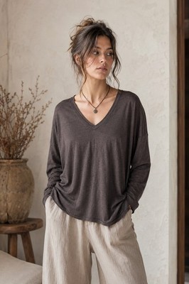 Ramblers Way 100% Rambouillet Wool Brown V Neck Sweater Top USA XS Small