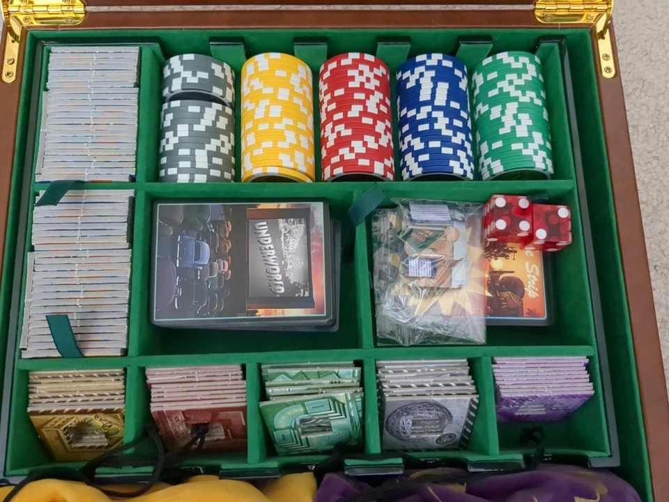 Lords of Vegas 10th Anniversary Boss Edition - Mayfair Games - MUY RARO y Fuera de Stock Foto 4 de 4