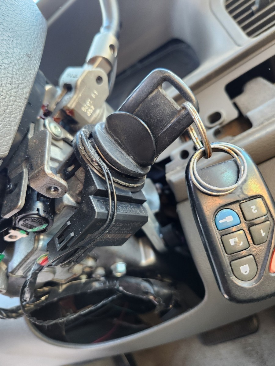 2009-2010-2011 MERCURY GRAND MARQUIS IGNITION IMMOBILIZER SWITCH