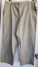 NWT Columbia Pants 42Wx30L Sage ROC Slack Hiking Outdoors Cotton Rugged Chino