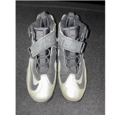Nike Air Griffey Max 1 Silver Black Mid Top Baseball Sneaker Lace Up Hook & Loop