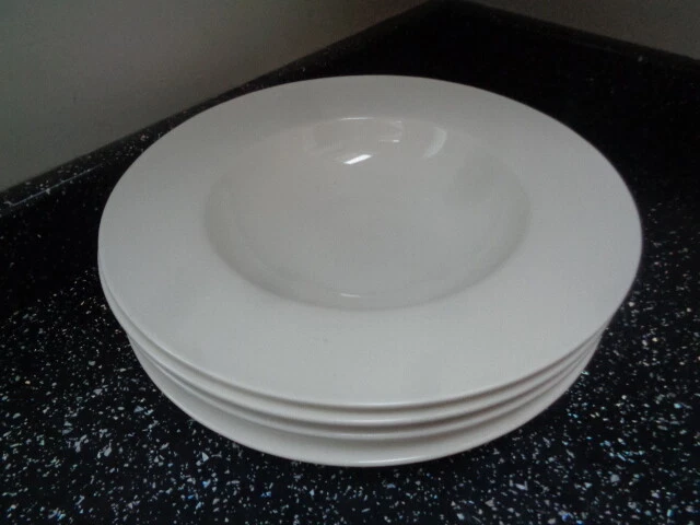 Maxwell williams top pasta bowls