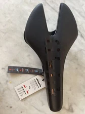 New-Old-Stock FIZIK fi'zi:k ARDEA VS Saddle • Black • Manganese • 140mm