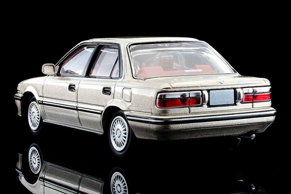 Tomica Limited Vintage Neo 1/64 LV-N08C Toyota Corolla