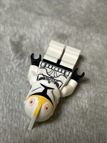 Clone Trooper Pilot (Phase 1) - Yellow Markings, Large Eyes sw0191