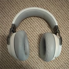 Corsair Virtuoso Wireless Headset White - Receiver and Microphone Included