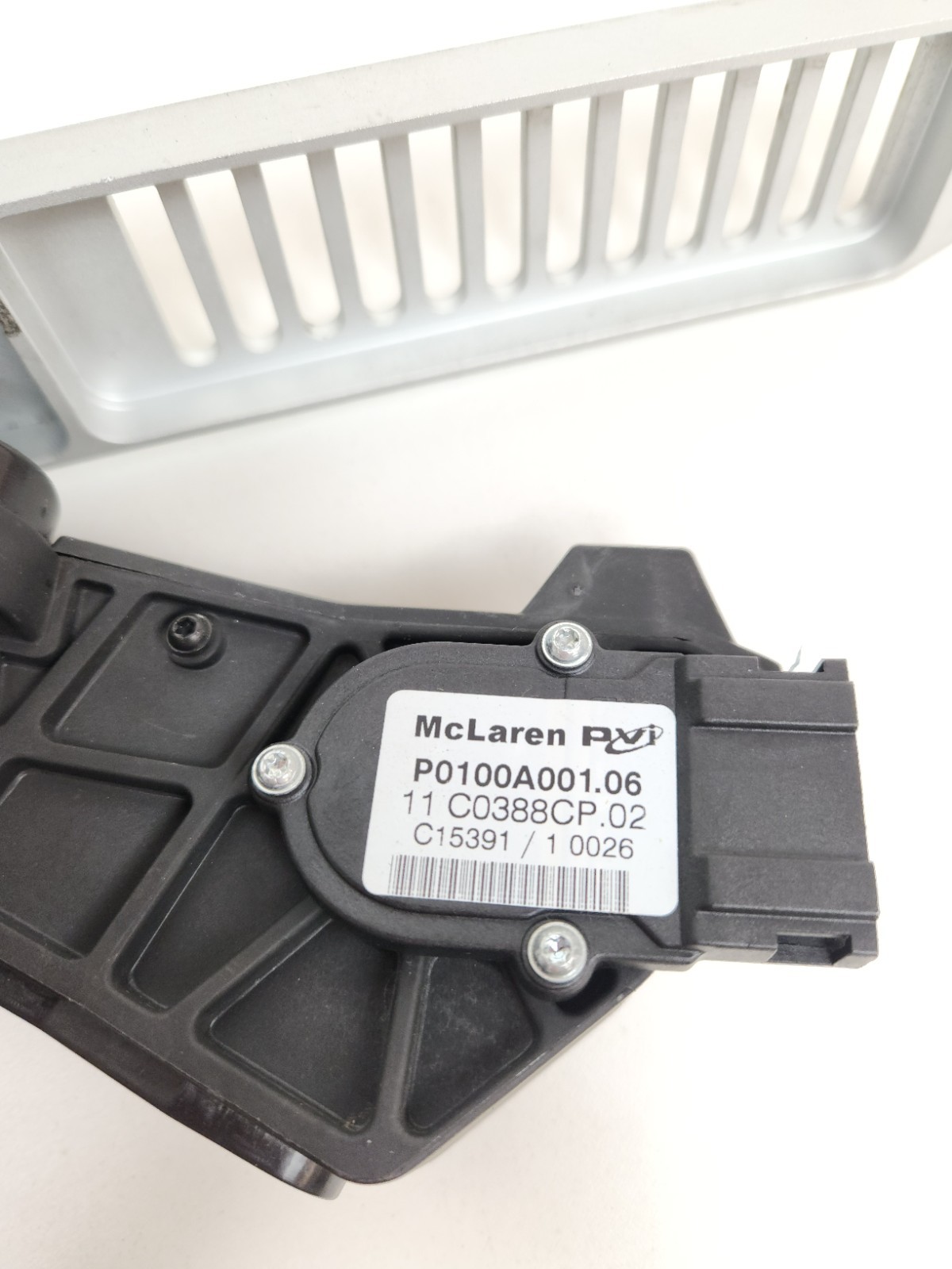 2015-2017 MCLAREN 675LT GAS PEDAL ACCELERATOR THROTTLE W SENSOR OEM 