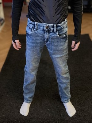 Kinder Jeans hellblau used look slim fit Größe 140, guter Zustand!
