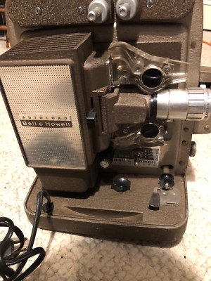 Projecteur De Film 8mm Vintage Bell And Howell – Modèle 245 Chargement Automatique, Fonctionne