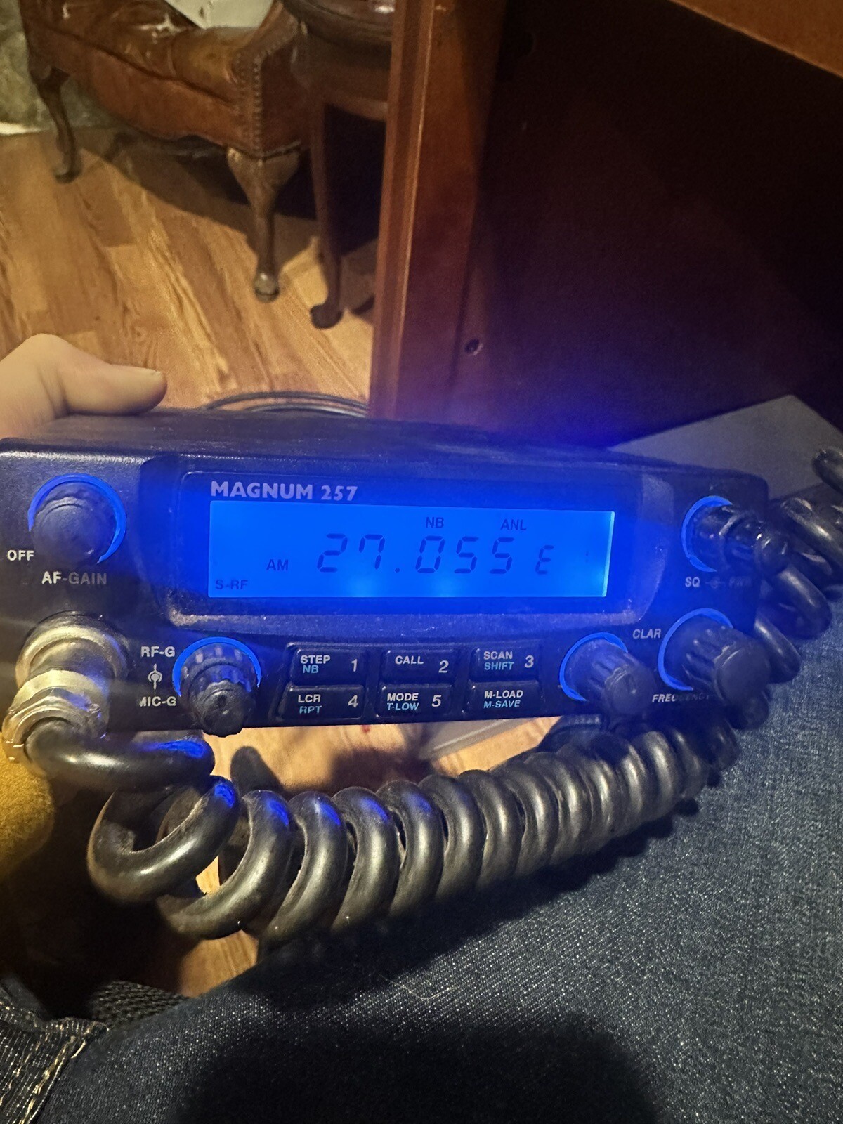 Magnum 257HP Magnum 257HP 10 Meter AM/FM/SSB CB Radio W/Radio Shack Mic