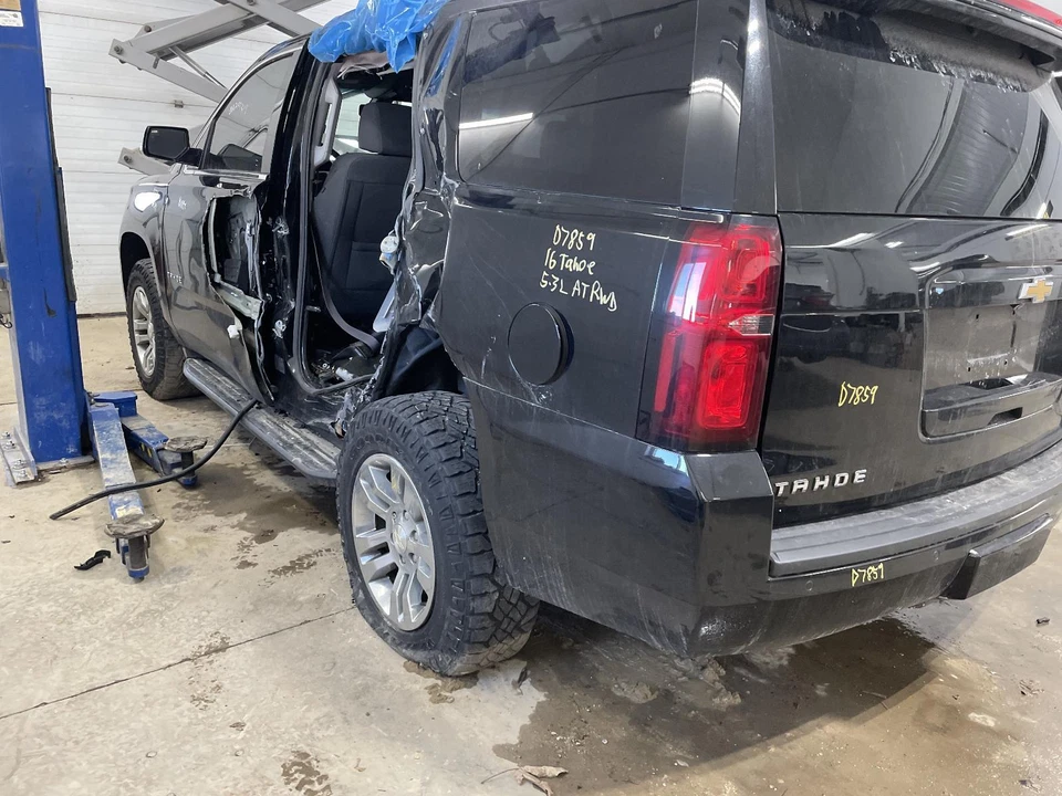 Módulo de control de carrocería usado se adapta a: Chevrolet Tahoe 2016 control de carrocería BCM LH tablero Gra Foto 2 de 4