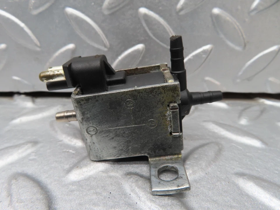 Válvula de control de vacío Mercedes-Benz W124 260E 0015408697 Foto 3 de 4