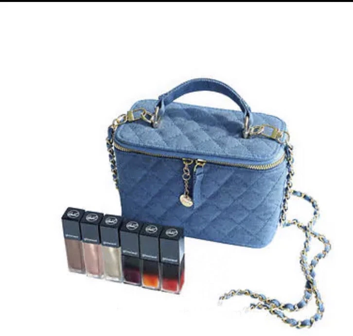 The Glowiest Touches Eye and Lip Makeup Set with Vanity Case