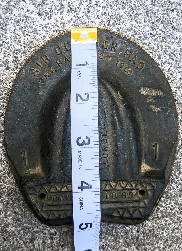 Almohadilla de aire para casco de caballo de colección; Revere Rubber Co.; rara. Pat Oct 1099; 4,5 x 4,5 pulgadas Foto 4 de 4