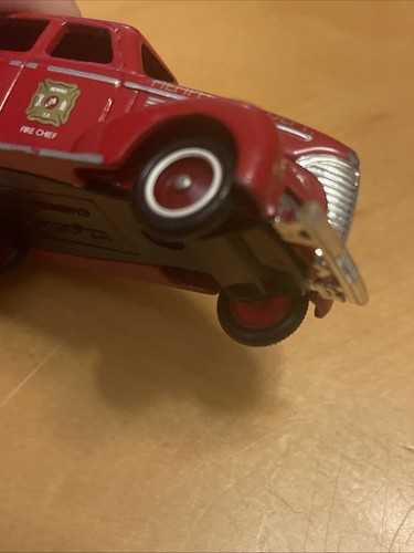 1:43 Corgi FIRE HEROES 1939 Chevrolet Sedan Memphis F.D. Fire Chief D1499 - Picture 4 of 6