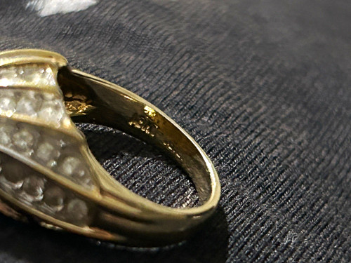18k Yellow Gold Diamond Cluster Ring Round White/Colorless Stones Size 6.5