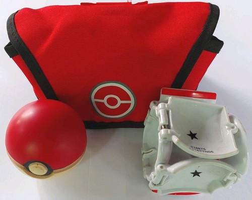 Throw 'N' Pop Poké Ball avec Red Trainer Kit Bag 2016 Tomy Nintendo - Imagen 11 de 11
