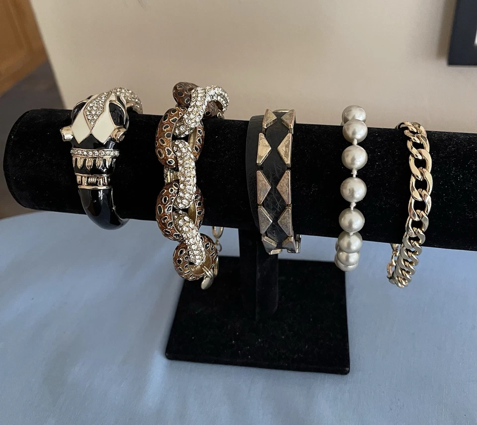 Lot of 7 UNIQUE BRACELETS! Shiny Rhinestone, Link , Pearl Enamel most adjust 7,8 - Image 4 of 4