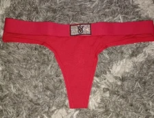 VS  cotton Logo studded thong Panty BRAND NEW SIZE Medium Red