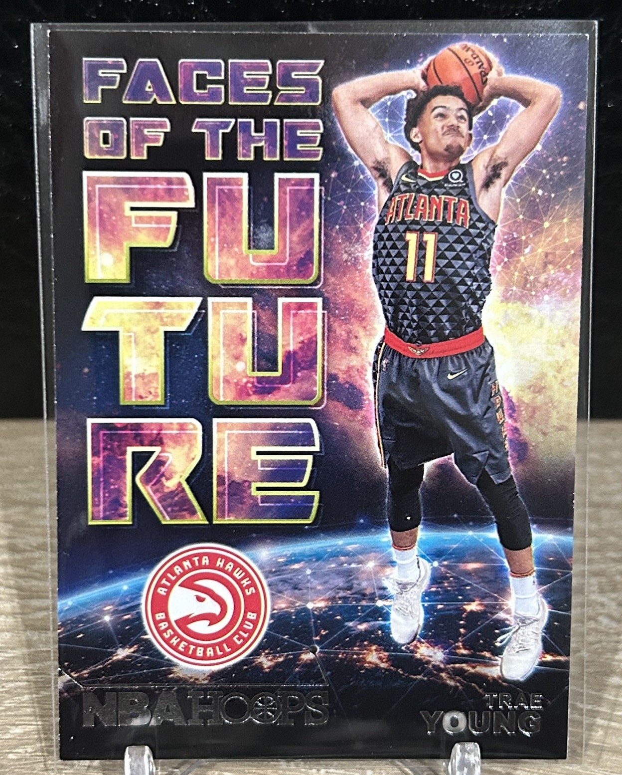 Trae Young 2018-19 NBA Hoops Faces Of The Future Rookie #5 Atlanta Hawks RC