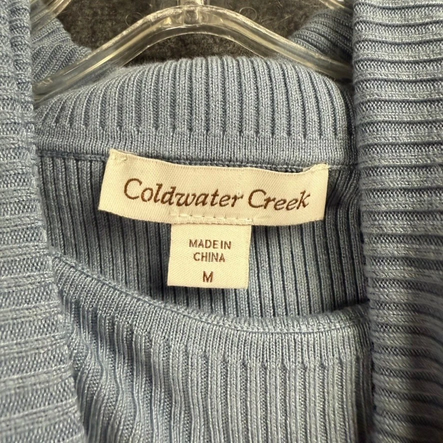 Top para mujer Coldwater Creek acanalado cuello alto manga corta mediana tejido azul Foto 2 de 4