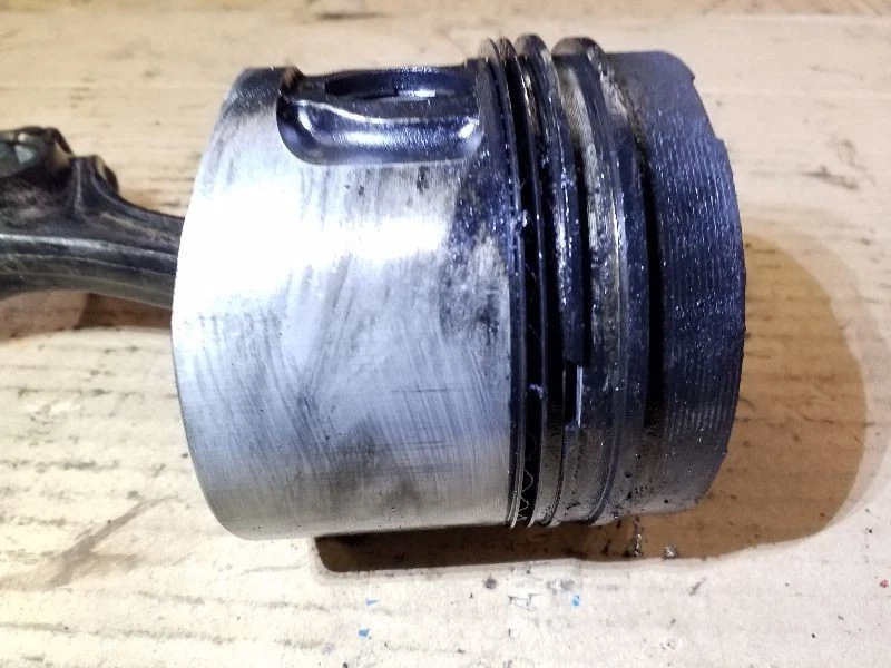 Varilla de conexión con pistón | Se adapta a 75 76 77 78 79 80 81 Mercedes Benz 300D 300CD Foto 2 de 4