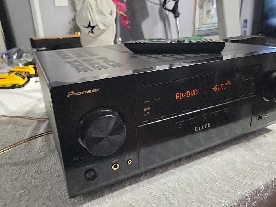 Pioneer Elite VSXLX101 7.2 Channel AV Receiver - Image 2 of 4