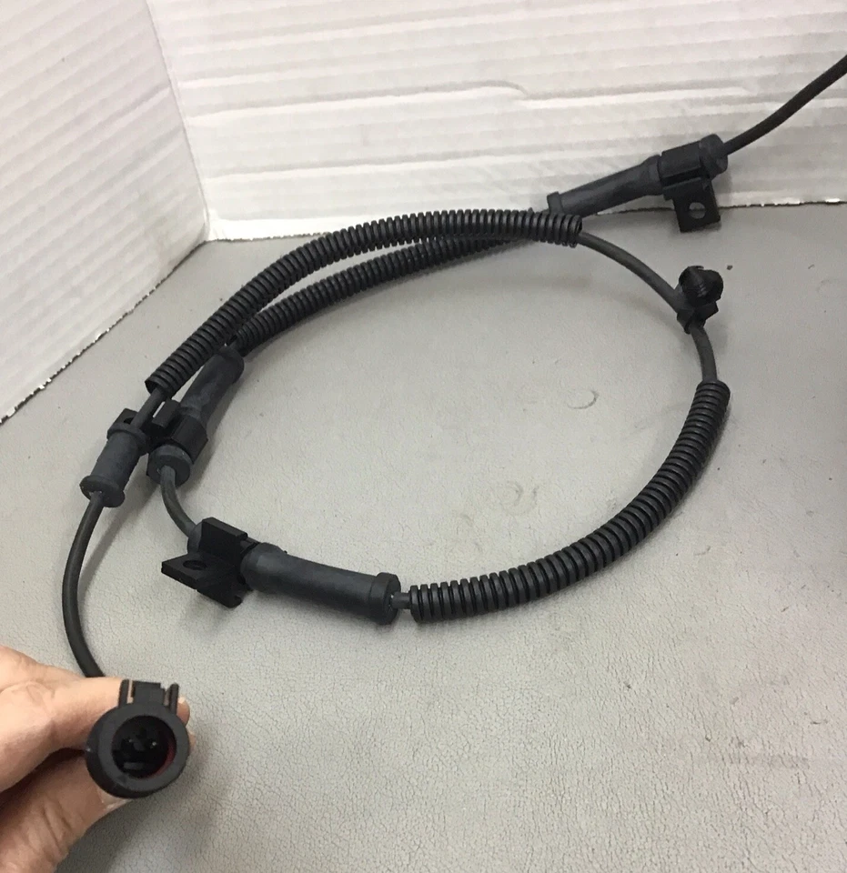 Conjunto de cojinete y buje de precisión 515115 para 05-10 Ford F450 F550 (R77) Foto 3 de 4