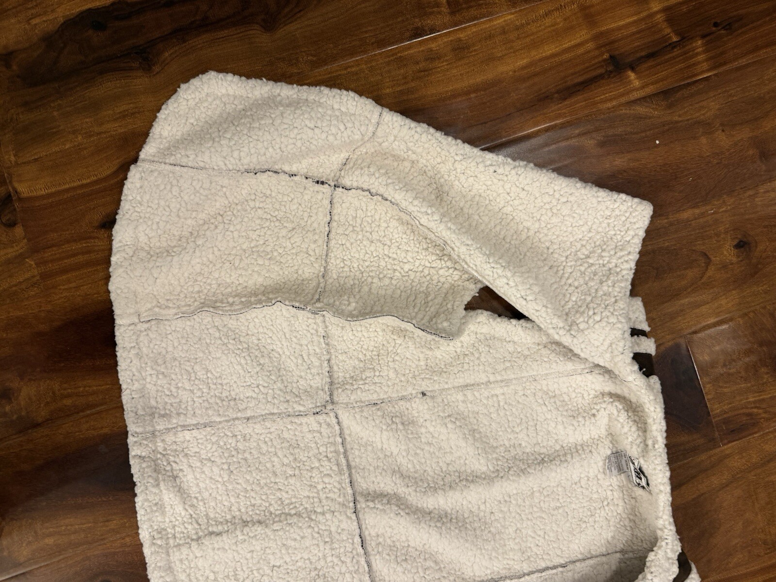 Picture 4 of 6