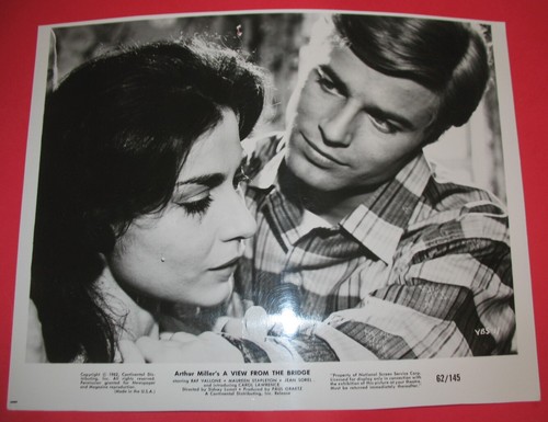 Arthur Miller's A View From The Bridge - 9 Lobby Cards - 8x10, B&W, 1962 - Picture 10 of 17